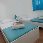 Afrodita * Kaštela